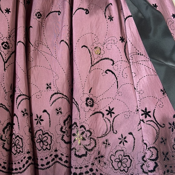 Lily Kid | Size 10 (Girls) Purple Strappy Tank Dress with Black and Gold Flowers - Picture 4 of 14